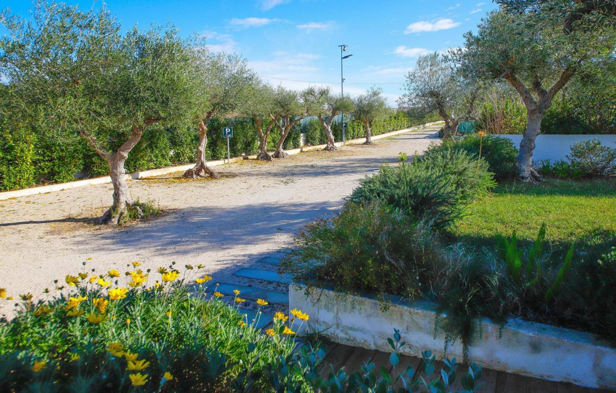 Tenuta Rurale Luxury&Nature グラヴィーナ・イン・プーリア エクステリア 写真